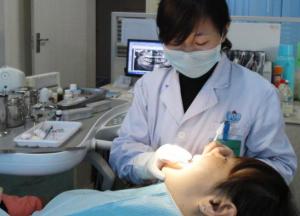 牙的根管治疗分几个步骤